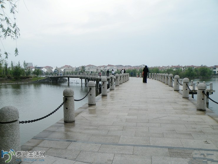 0905022253bd81f1b8b979da32.jpg