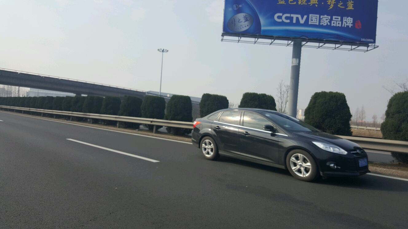 G2xtRUrG01MV.jpg